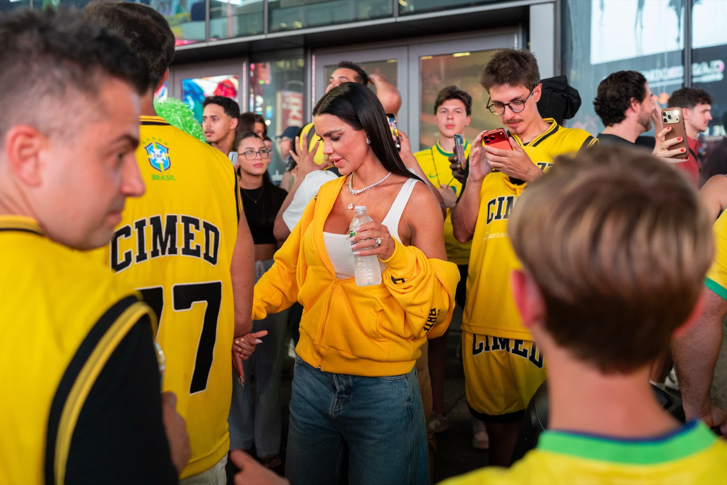 CIMED · FIFA World Cup, Times Square · frame 05
