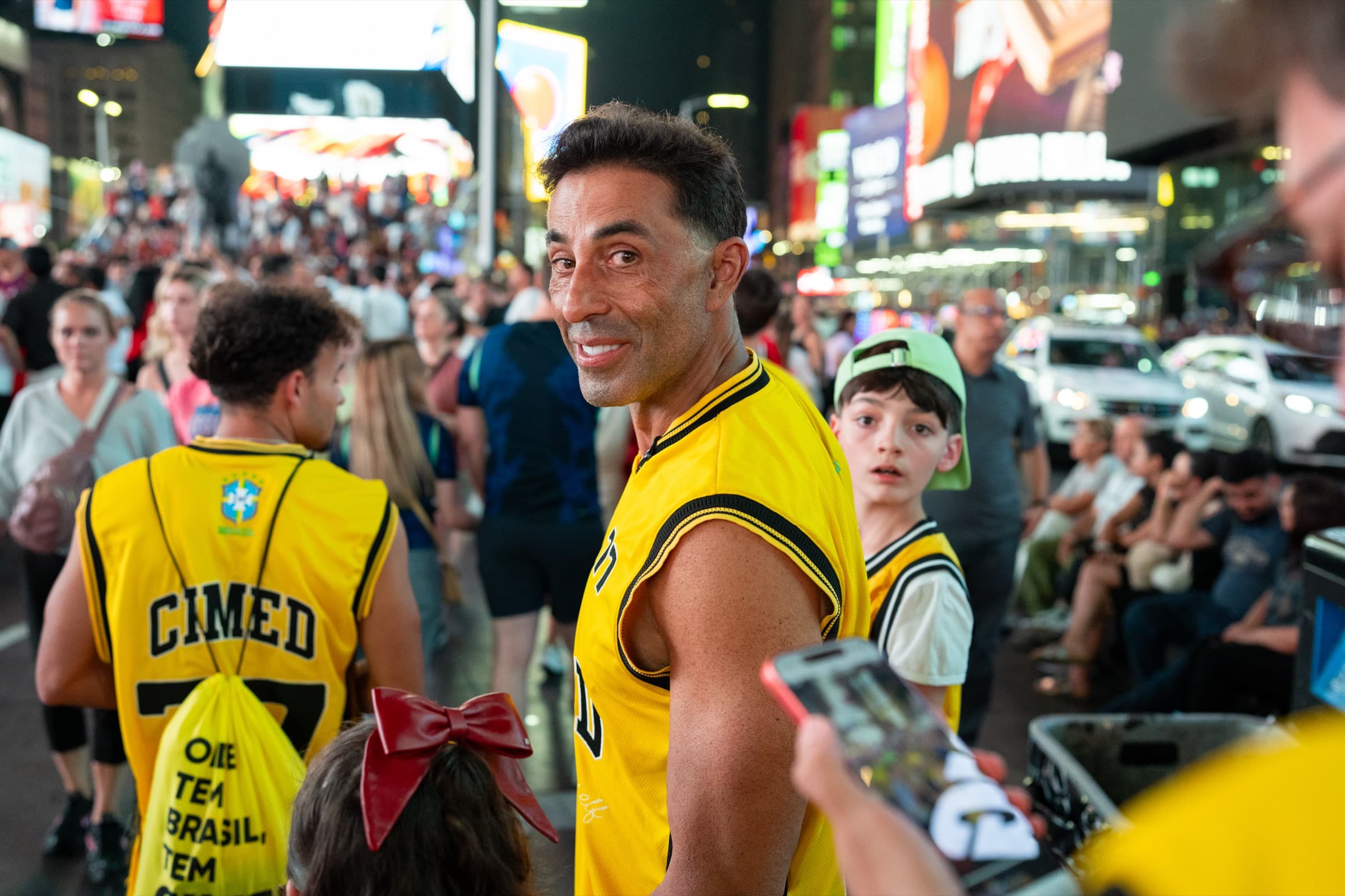CIMED · FIFA World Cup, Times Square · frame 10