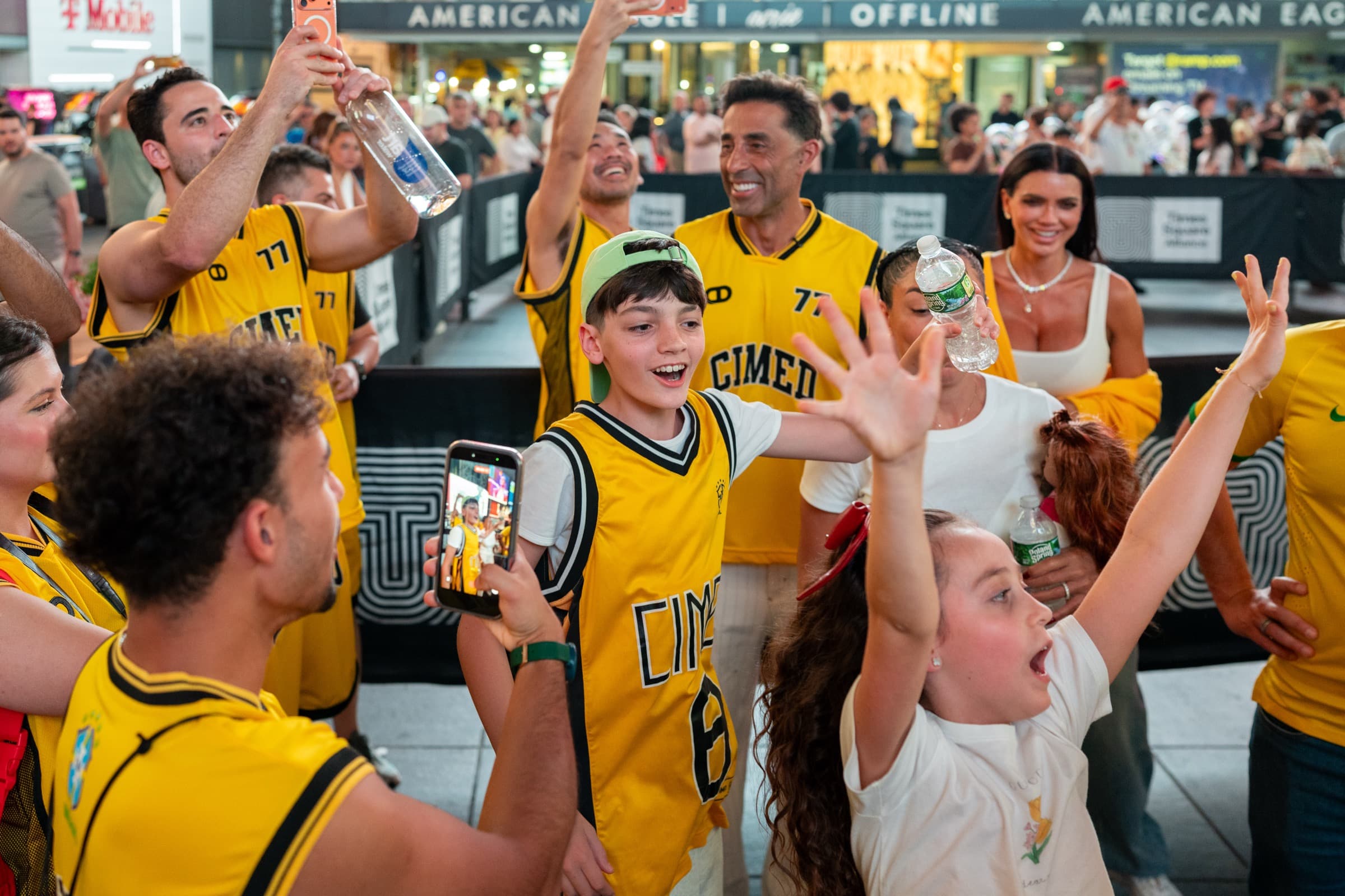 CIMED · FIFA World Cup, Times Square · frame 13