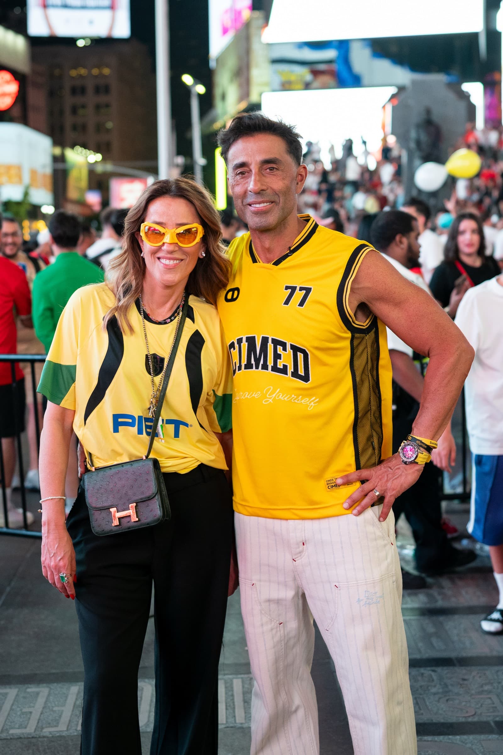 CIMED · FIFA World Cup, Times Square · frame 24