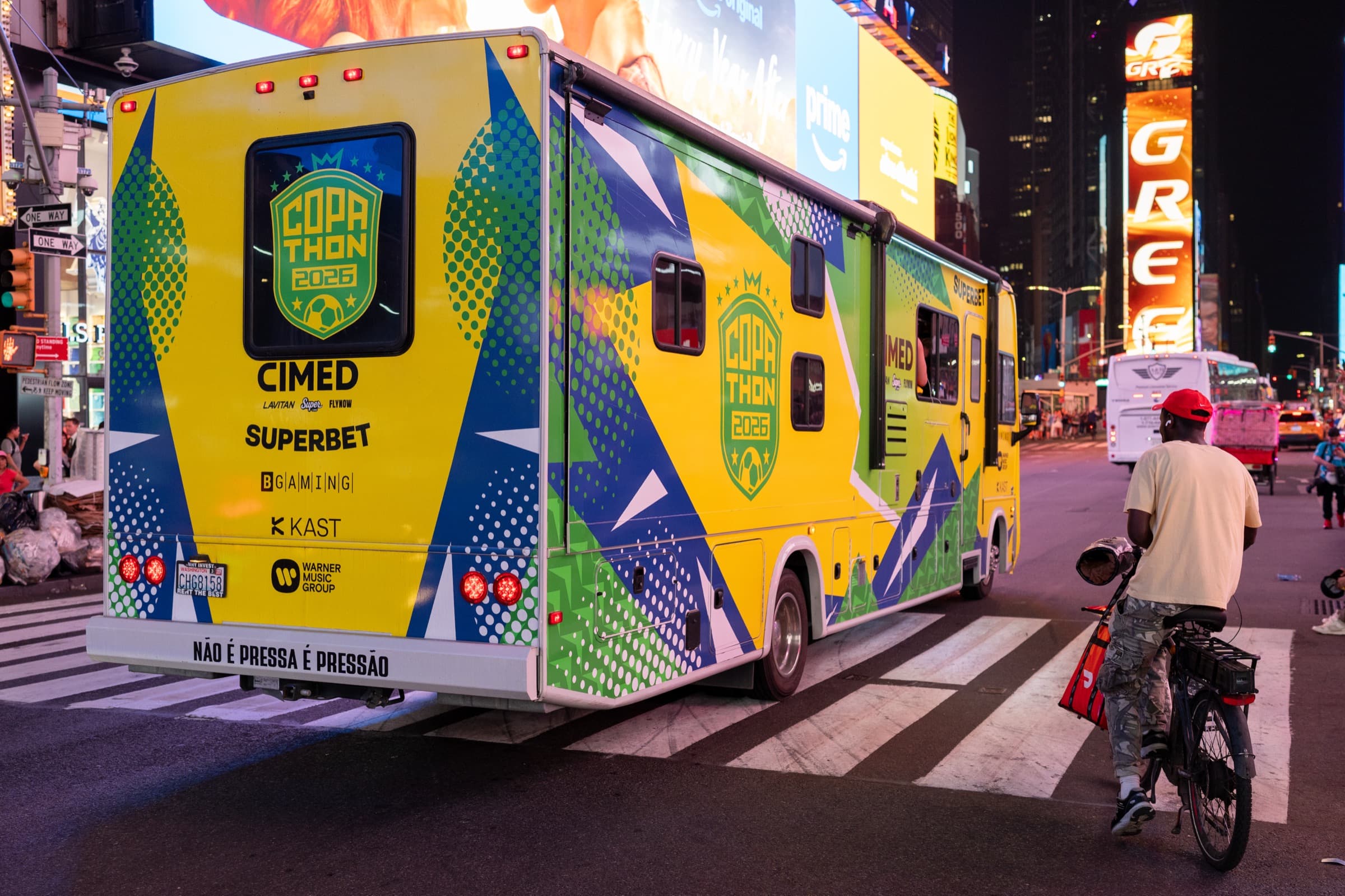 CIMED · FIFA World Cup, Times Square · frame 29