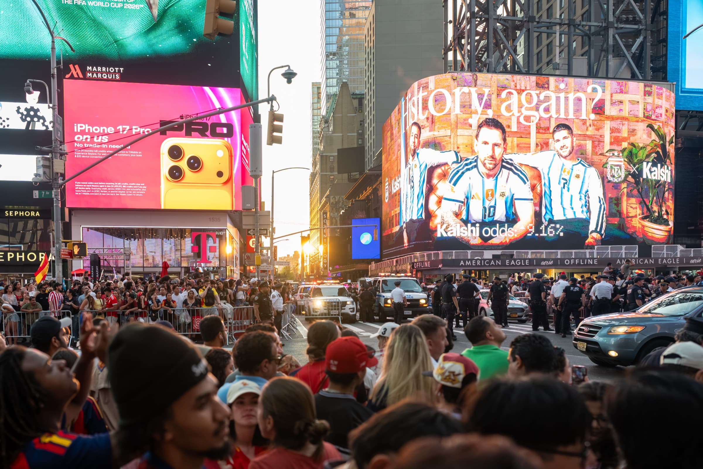 Spain Champions, Times Square · frame 07